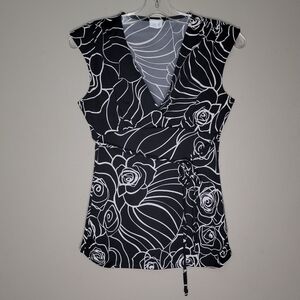 S | Suzy Shier | Floral Crossed V-Neck Sleeveless Blouse